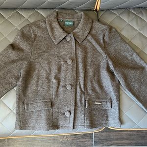 Jacqueline Kennedy style jacket